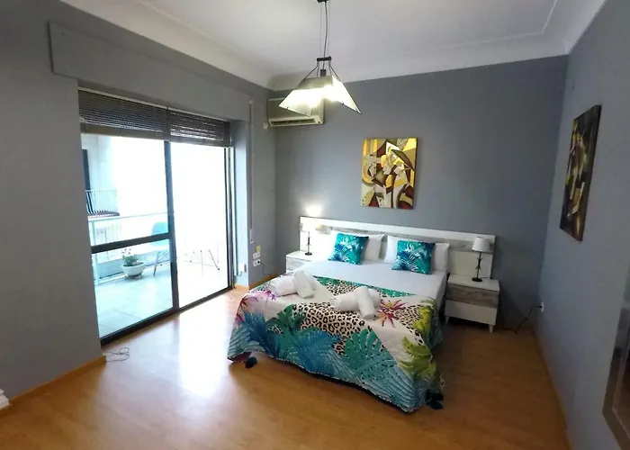 Eduardo Lucena 5, Alcazar Διαμέρισμα *