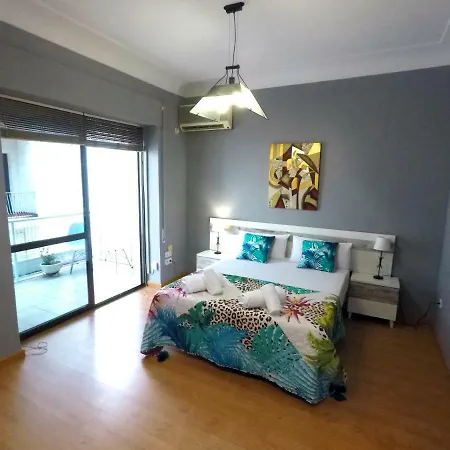 Eduardo Lucena 5, Alcazar Apartment *