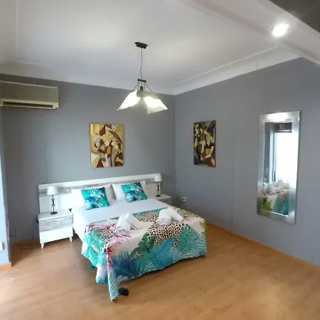 Apartment Eduardo Lucena 5, Alcazar *