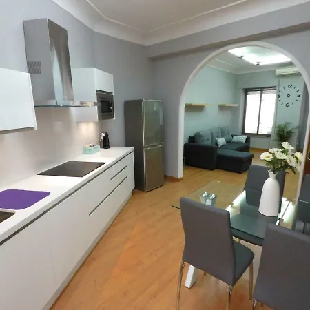 Apartment Eduardo Lucena 5, Alcazar *