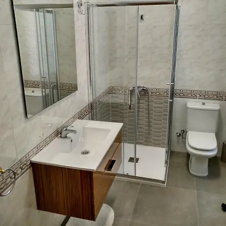 아파트 Eduardo Lucena 5, Alcazar *